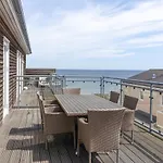 2 Bedroom Lovely In *
