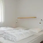 Apartamento 2 Bedroom Lovely In Allinge-Sandvig
