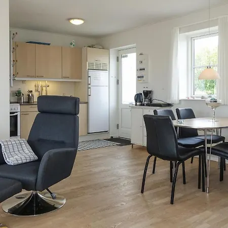 2 Bedroom Lovely In Apartamento Allinge-Sandvig