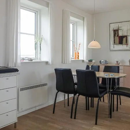 2 Bedroom Lovely In Apartamento Allinge-Sandvig