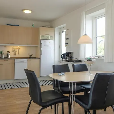 2 Bedroom Lovely In